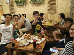 市中烧烤加盟,学烧烤技术,开烧烤店多少钱疯狂烤翅加盟